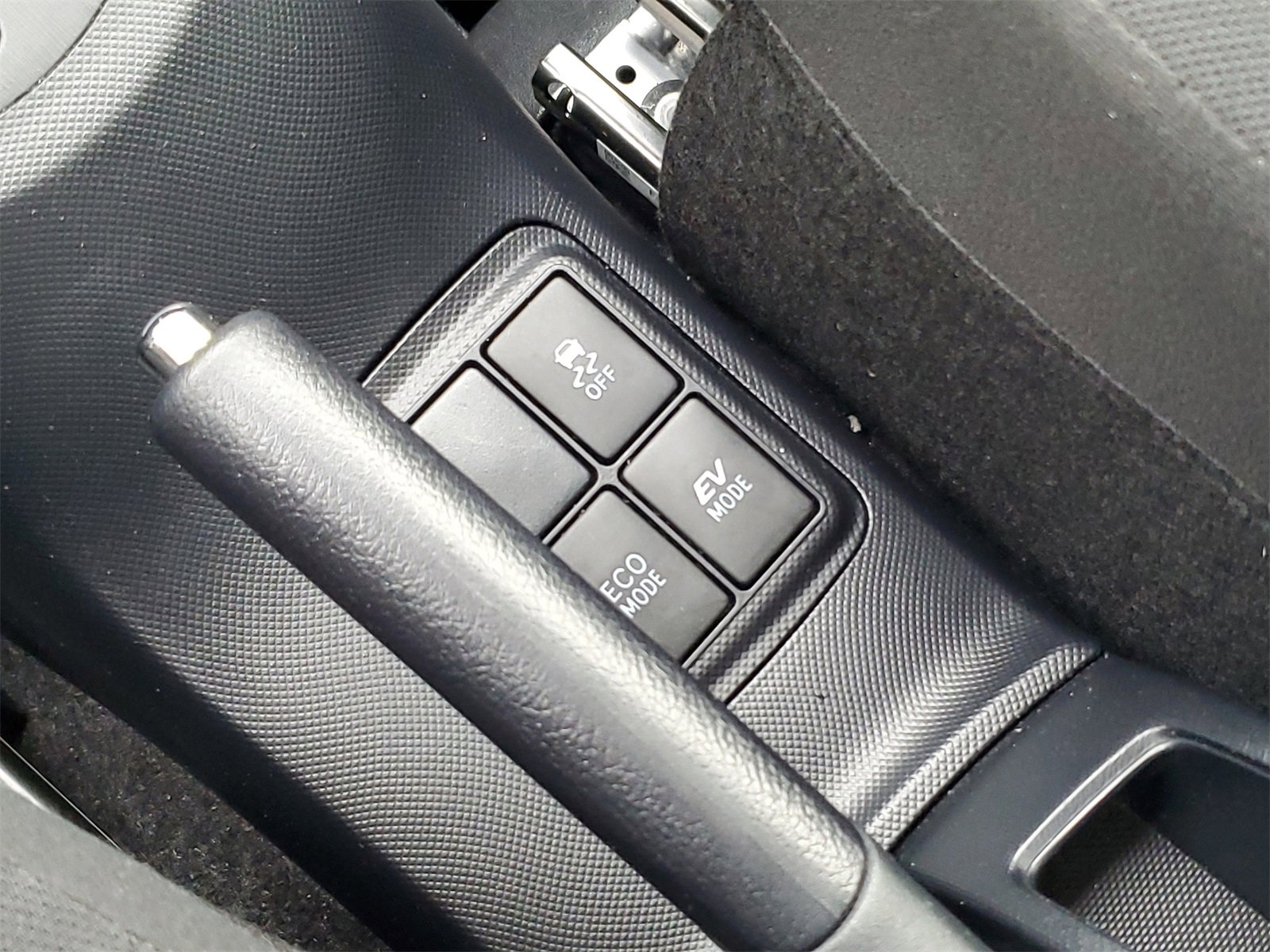 Certified 2019 Toyota Prius C image 31