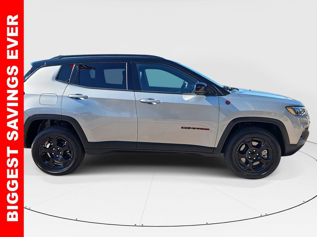 Used 2023 Jeep Compass Trailhawk video 2