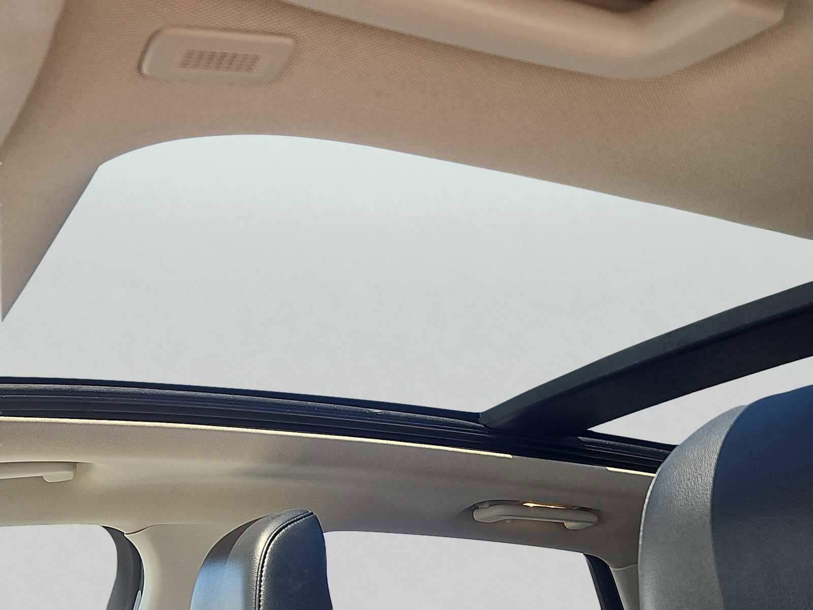 Used 2020 Ford Edge SEL w/ Convenience Package image 14