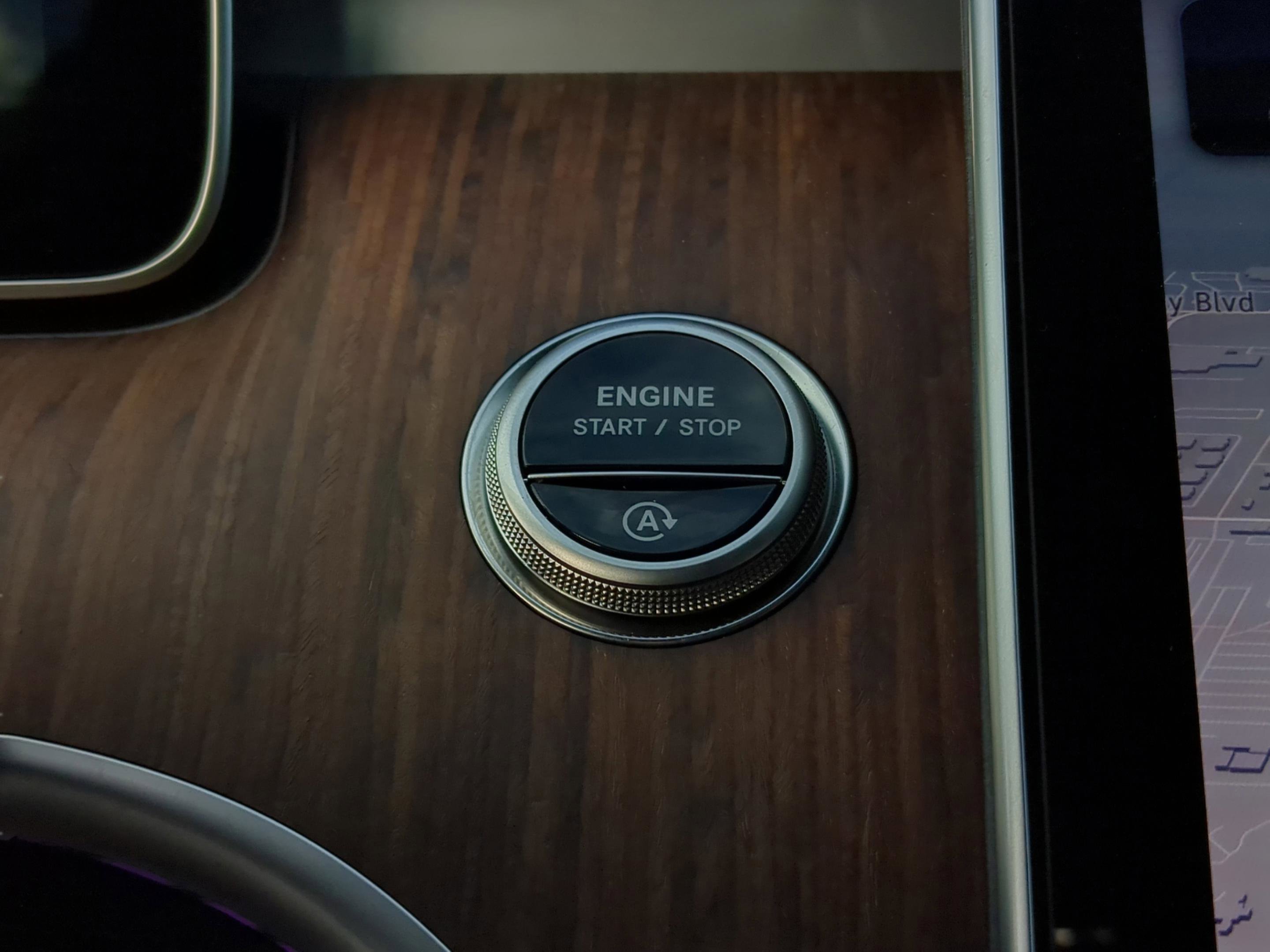 Certified 2025 Mercedes-Benz C 300 4MATIC Sedan image 19