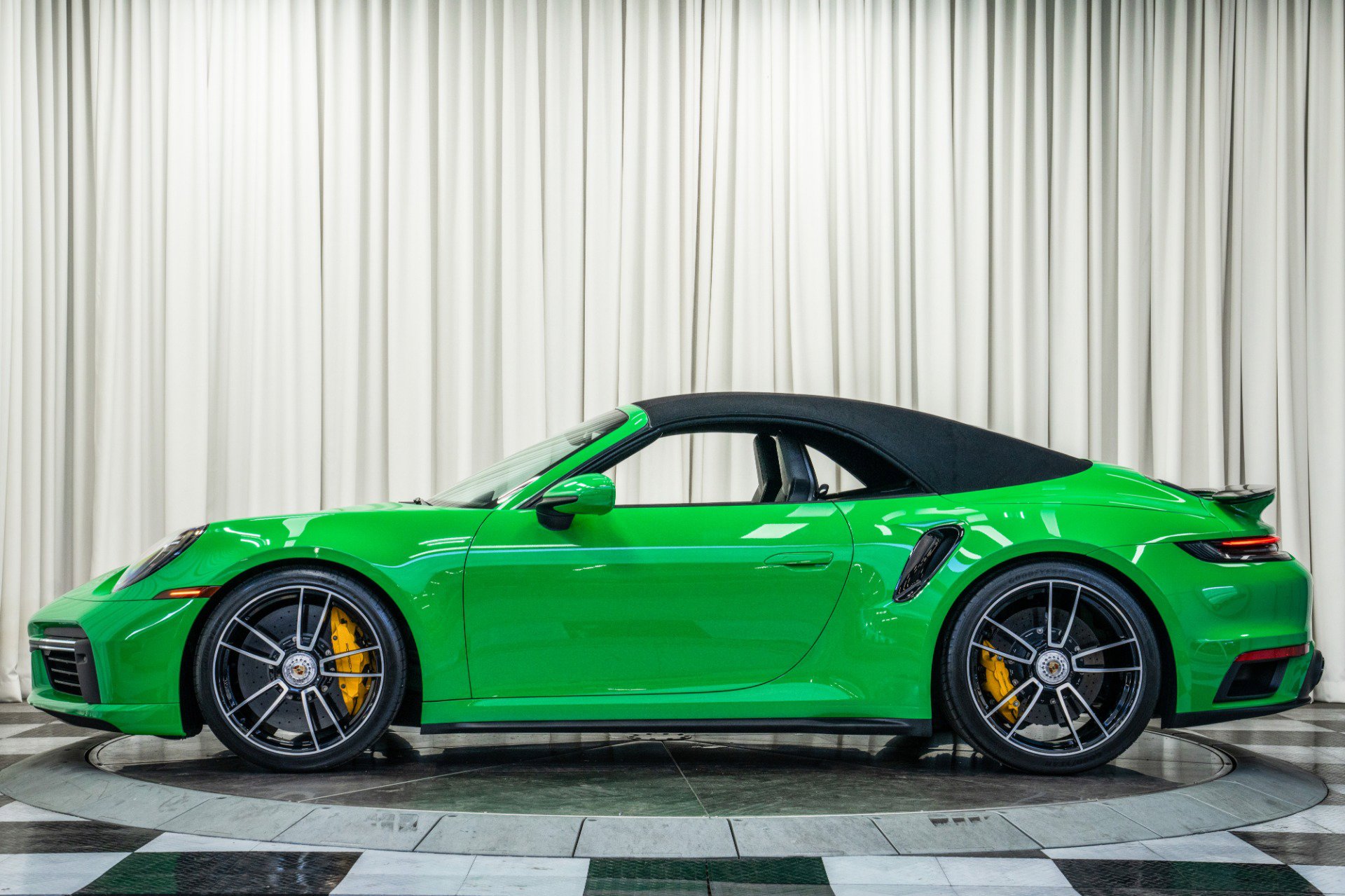 Used 2021 Porsche 911 Turbo S image 34