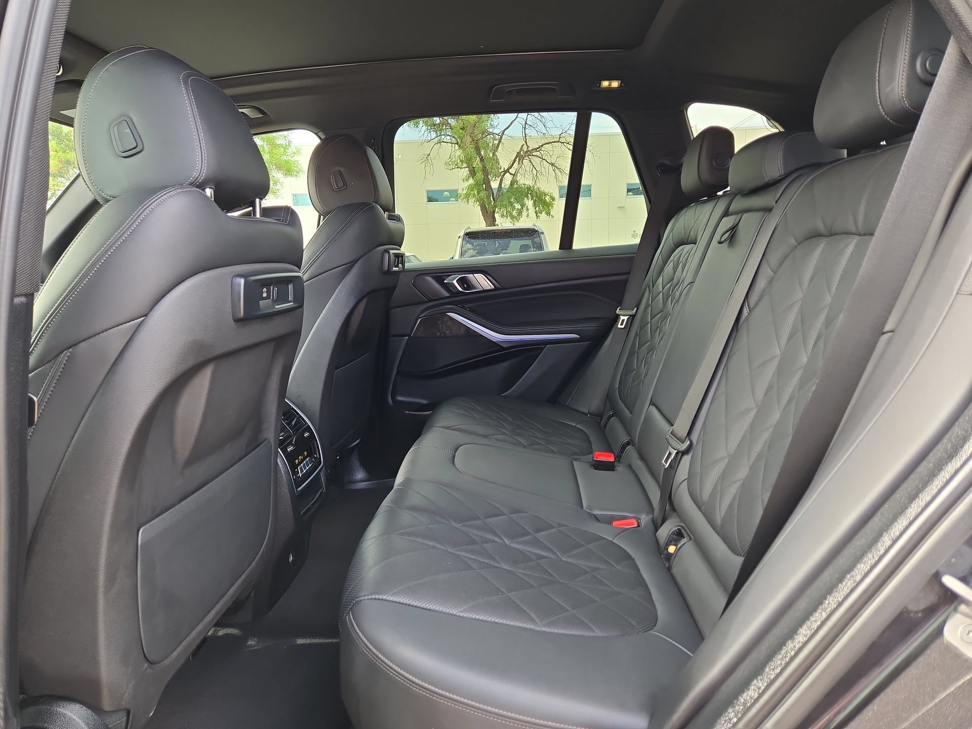 Used 2023 BMW X5 xDrive40i AWD/4WD image 13