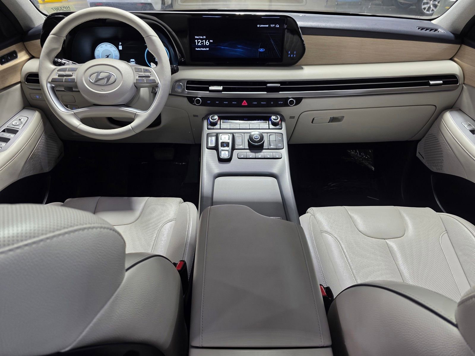 Used 2023 Hyundai Palisade Limited FWD image 19