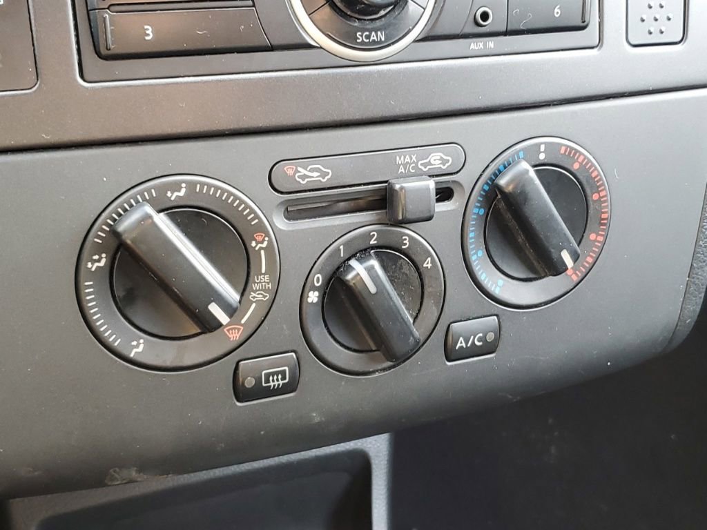 Used 2012 Nissan Versa 1.8 S w/ Plus Pkg image 23