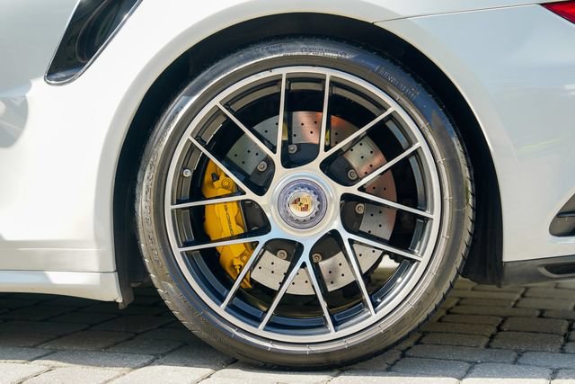 Used 2017 Porsche 911 4 Coupe AWD/4WD image 17