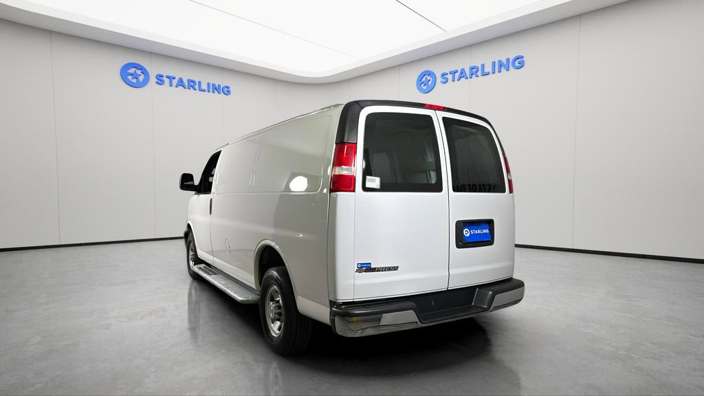 Used 2024 Chevrolet Express 2500 w/ Driver Convenience Package image 6