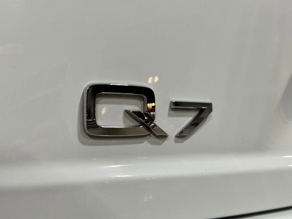 Used 2018 Audi Q7 3.0T Prestige w/ Prestige Package image 27