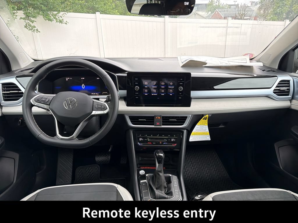 New 2026 Volkswagen Taos SE AWD/4WD image 14