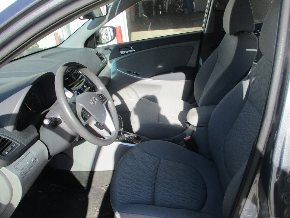 Used 2012 Hyundai Accent GLS w/ Premium Pkg 3 FWD image 25