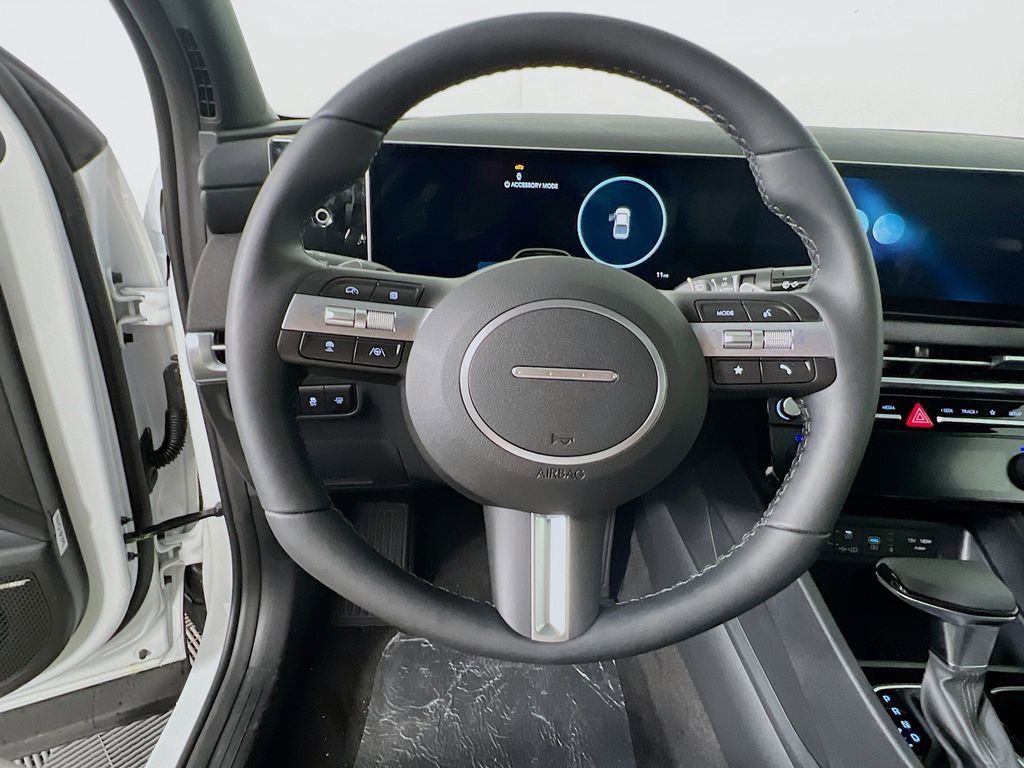 New 2025 Hyundai Santa Cruz Limited image 10