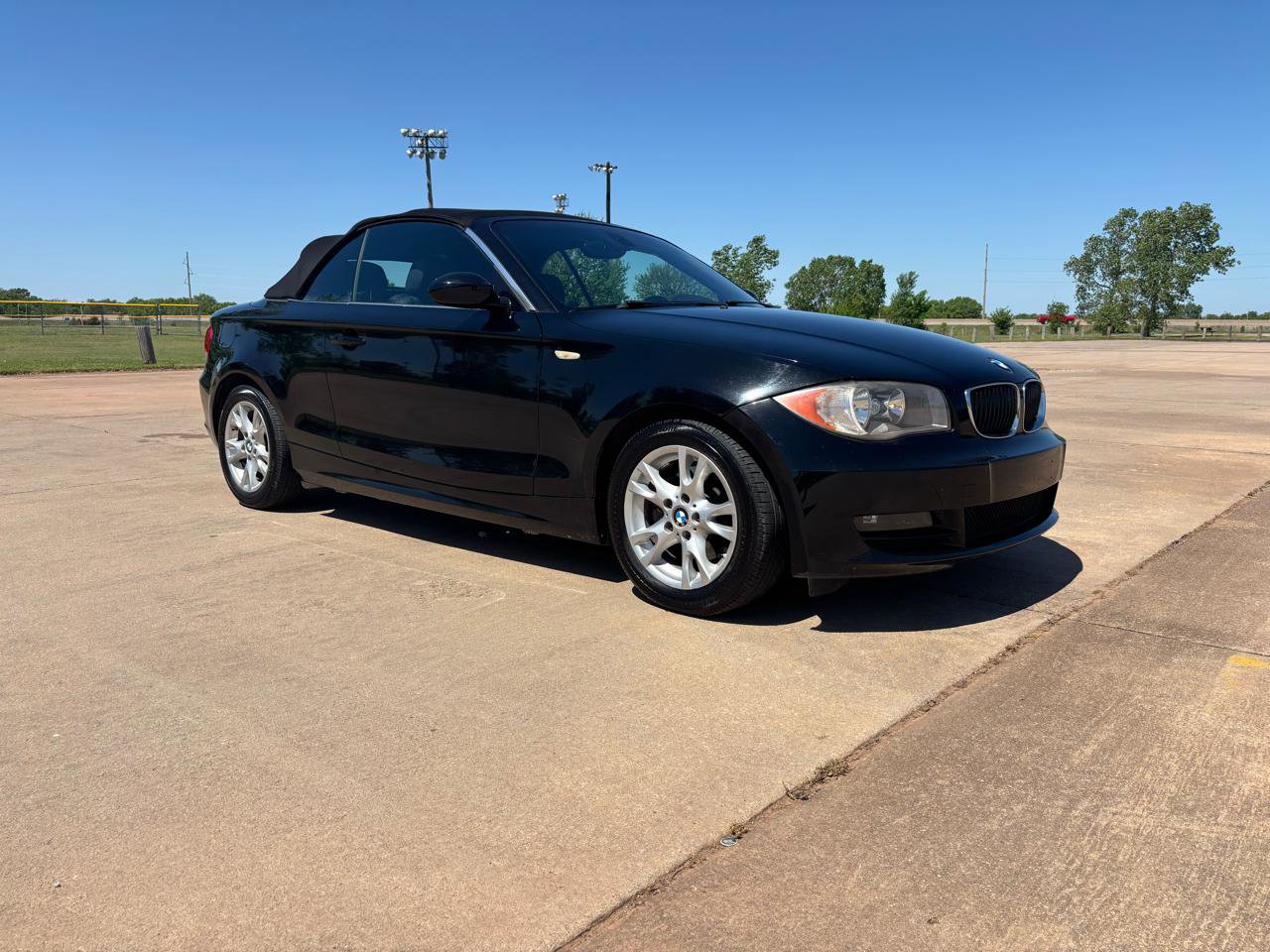 Used 2008 BMW 128i Convertible image 38