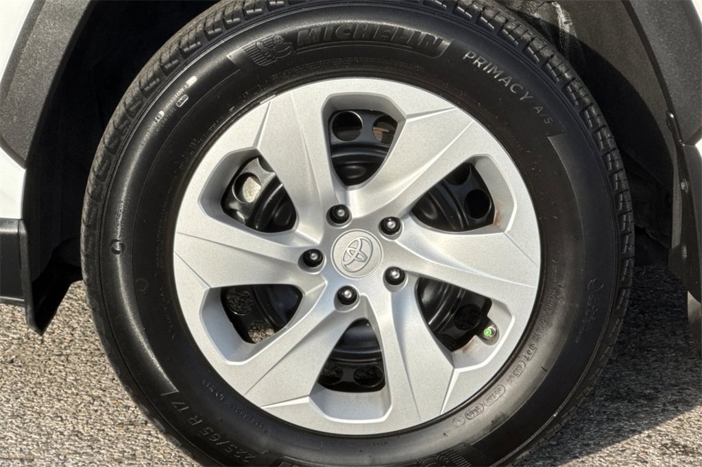 Certified 2023 Toyota RAV4 LE image 24