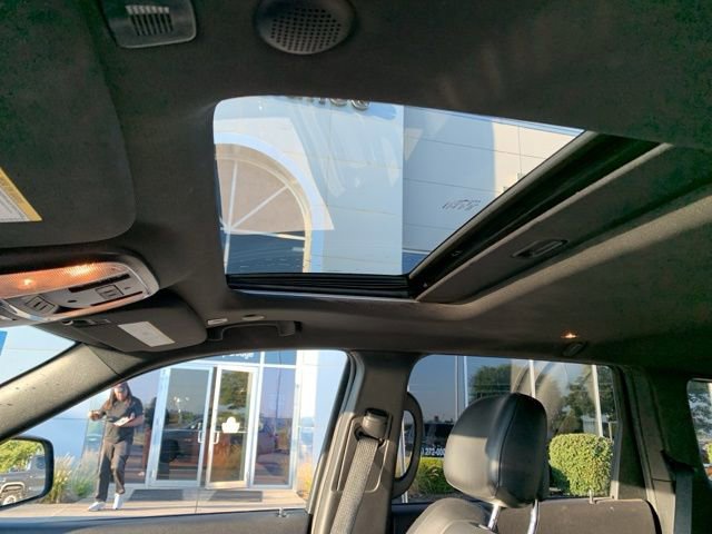 Used 2019 Jeep Grand Cherokee Altitude image 10