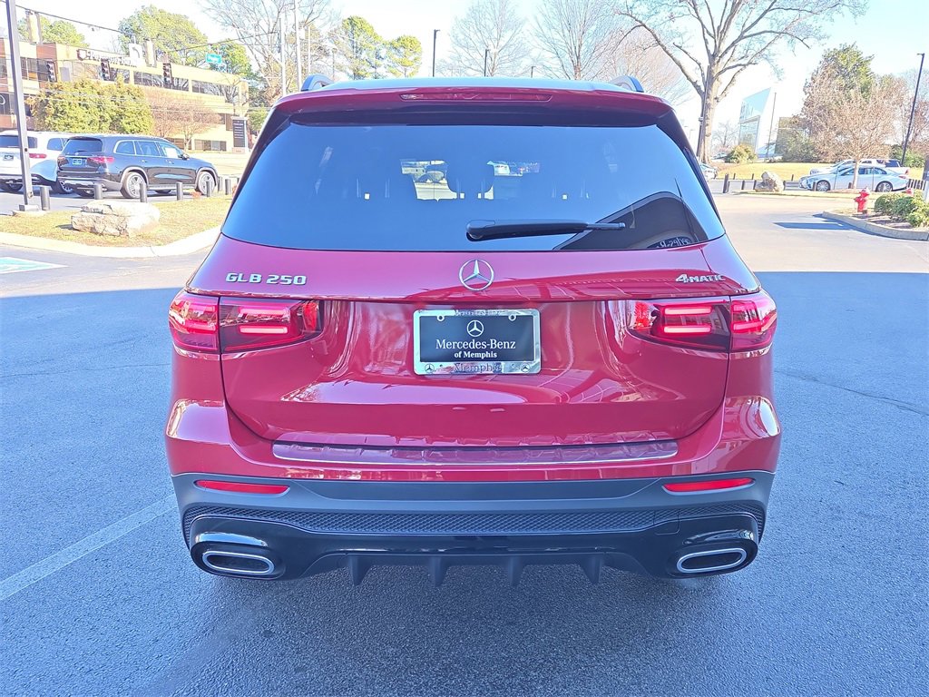 New 2026 Mercedes-Benz GLB 250 4MATIC image 4