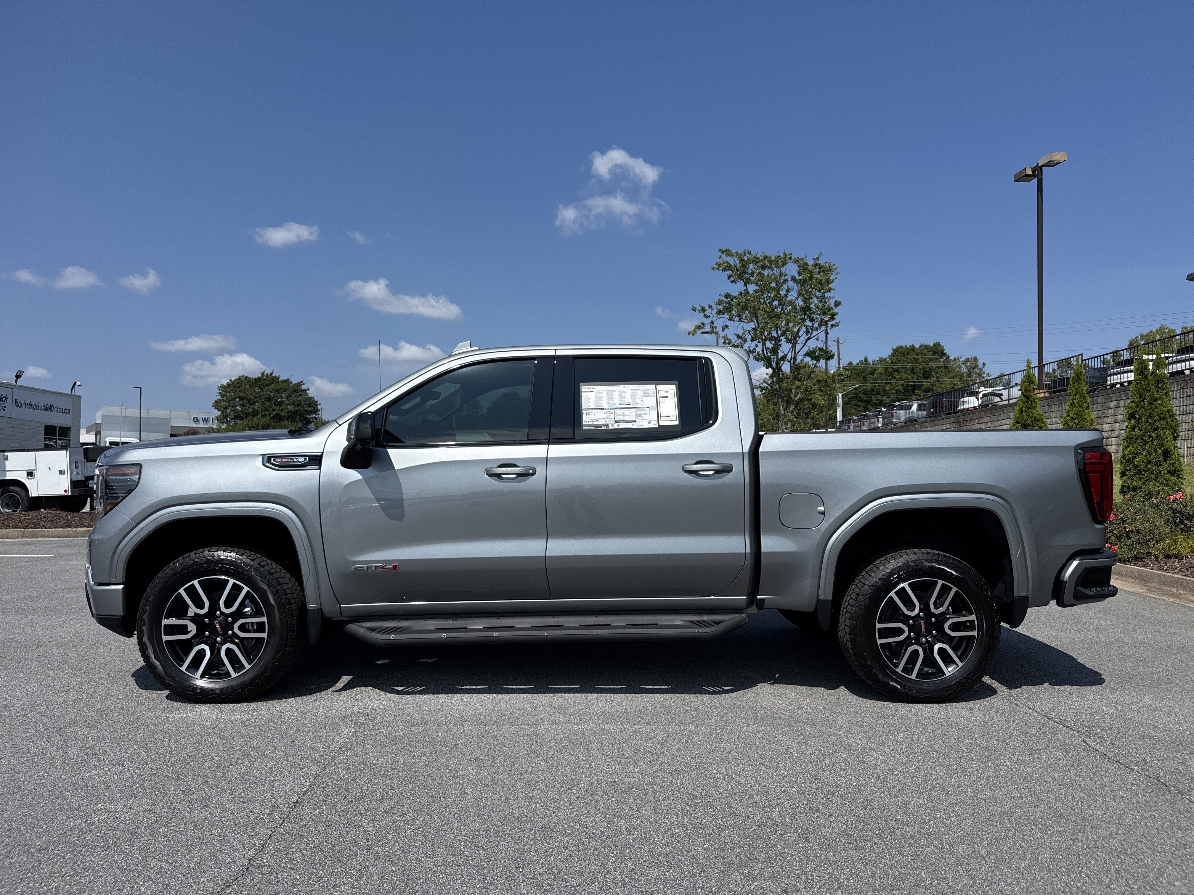 New 2026 GMC Sierra 1500 AT4 w/ AT4 Premium Package AWD/4WD image 7