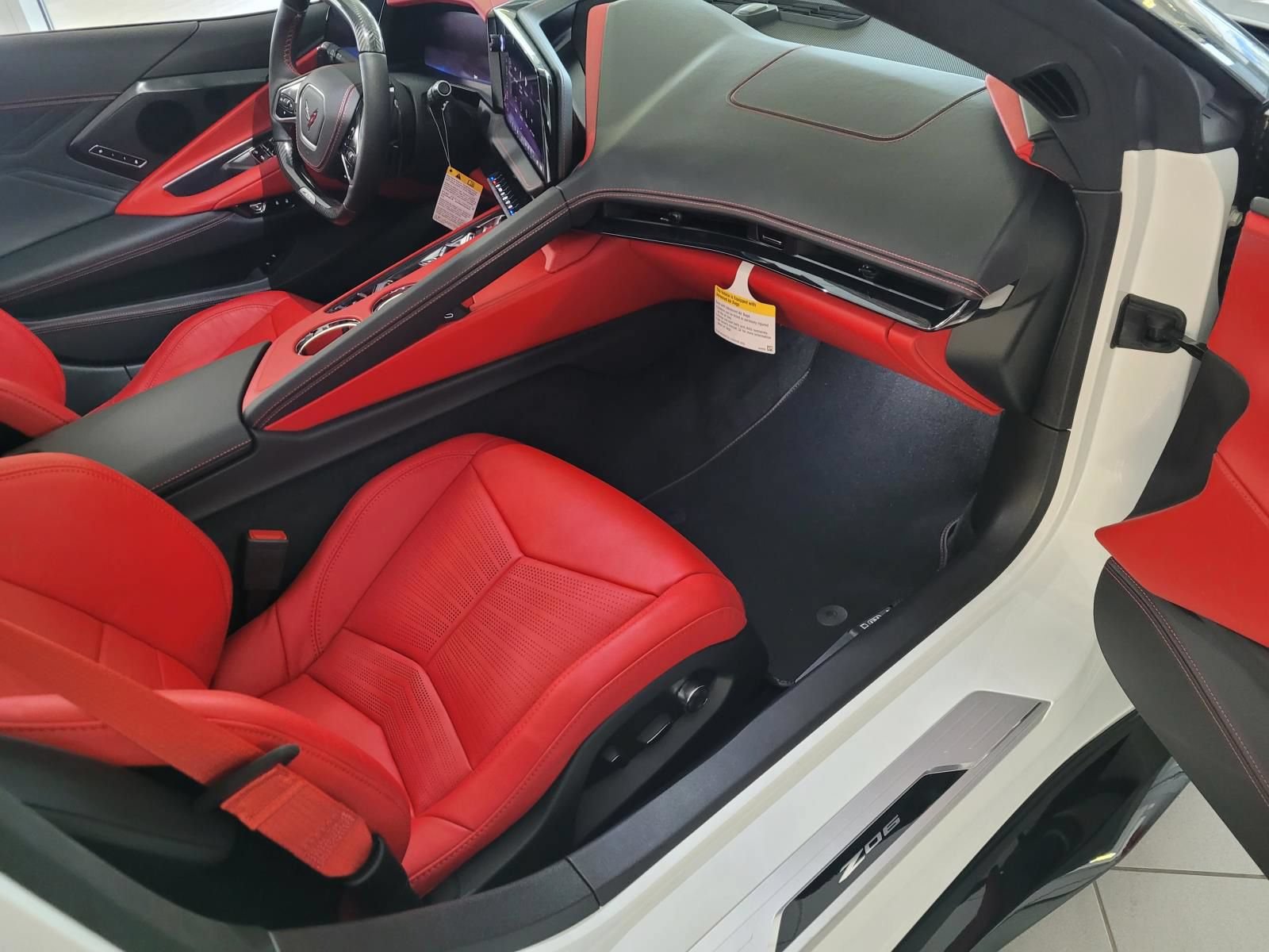 New 2027 Chevrolet Corvette Z06 w/ Z07 Performance Package RWD image 7