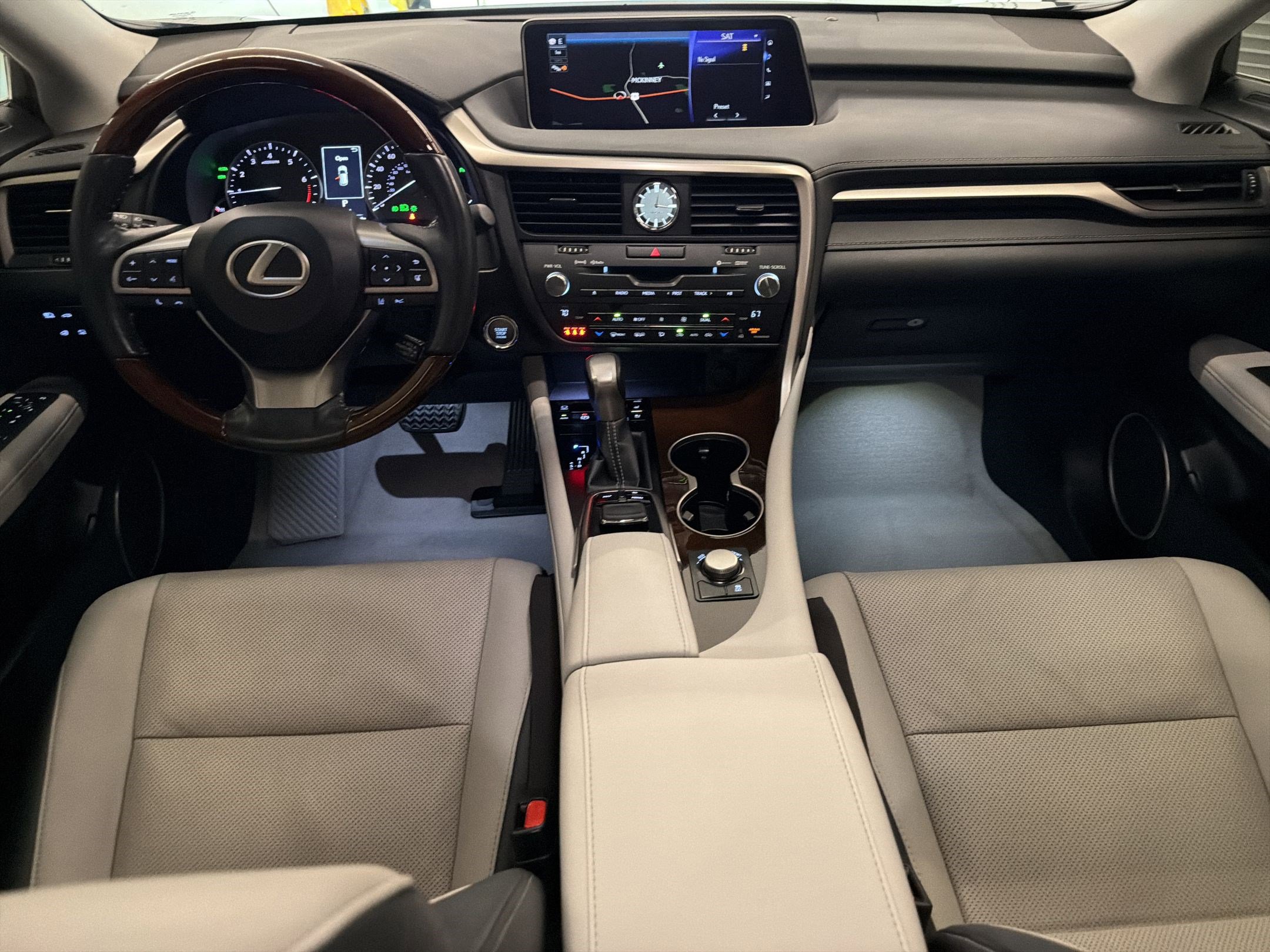 Used 2019 Lexus RX 350 FWD w/ Navigation Package image 16