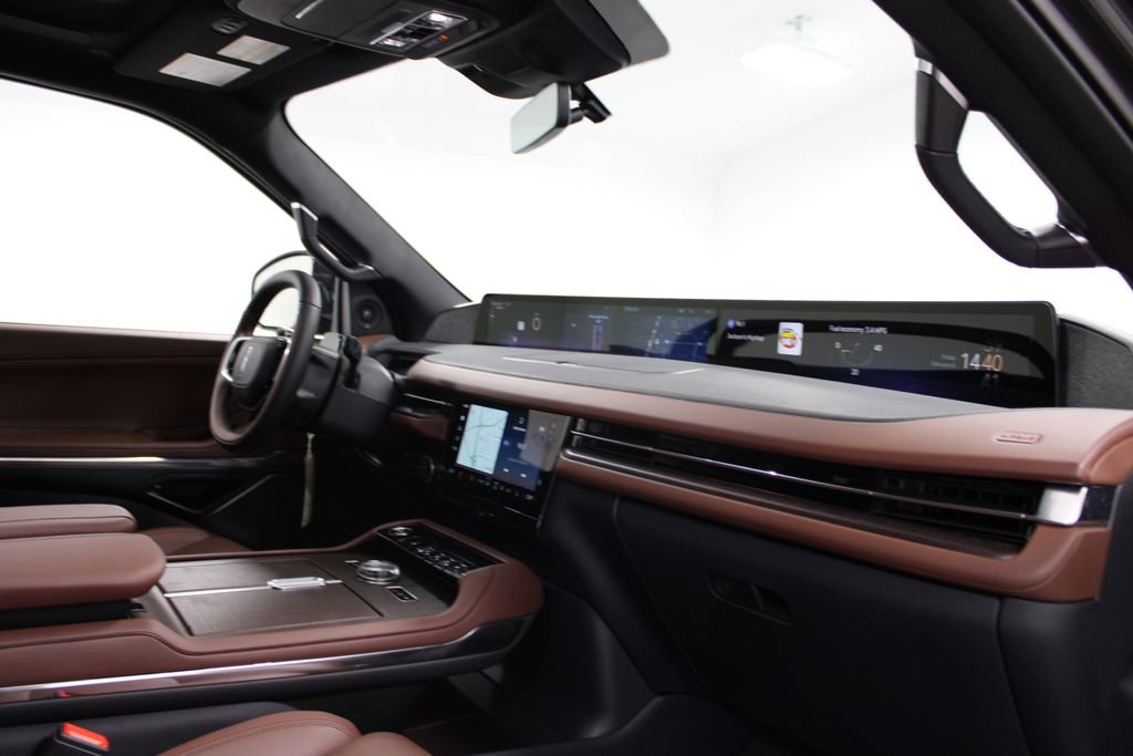 New 2026 Lincoln Navigator Reserve image 31