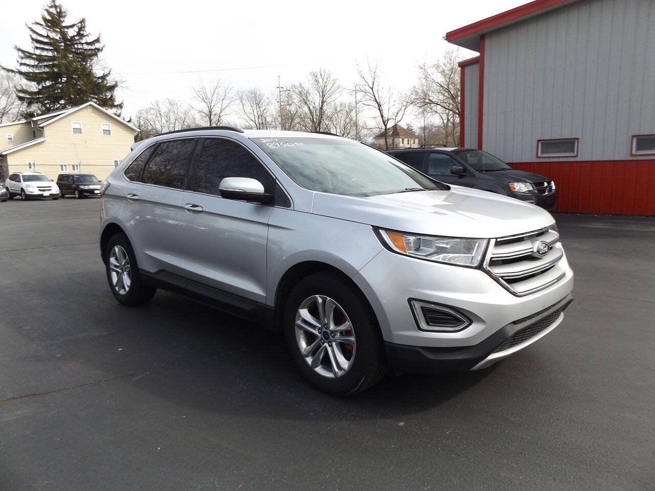 Used 2017 Ford Edge SEL w/ Equipment Group 201A AWD/4WD image 4