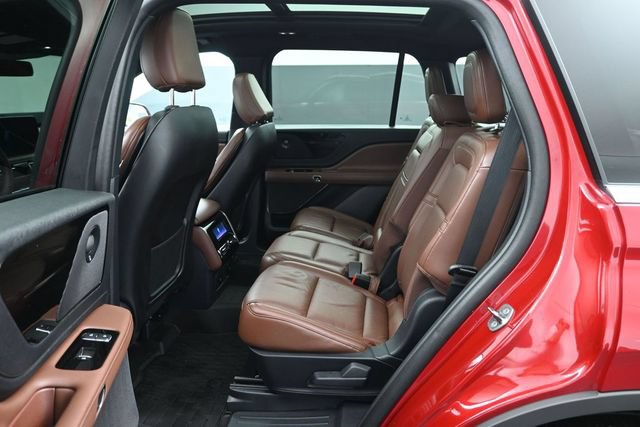 Certified 2025 Lincoln Aviator Reserve w/ Illumination Package AWD/4WD image 22