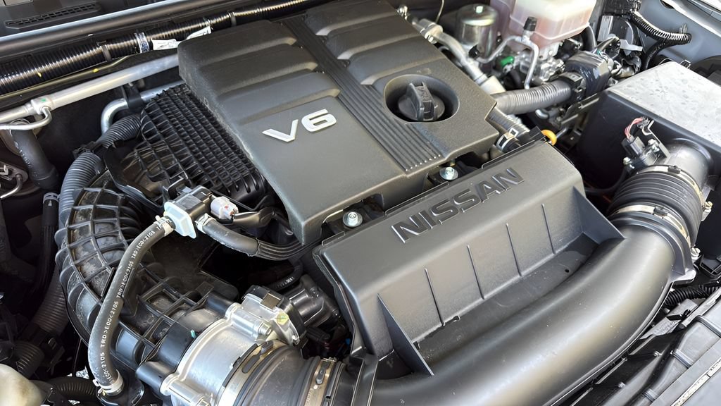 Used 2022 Nissan Frontier Pro-X RWD image 24
