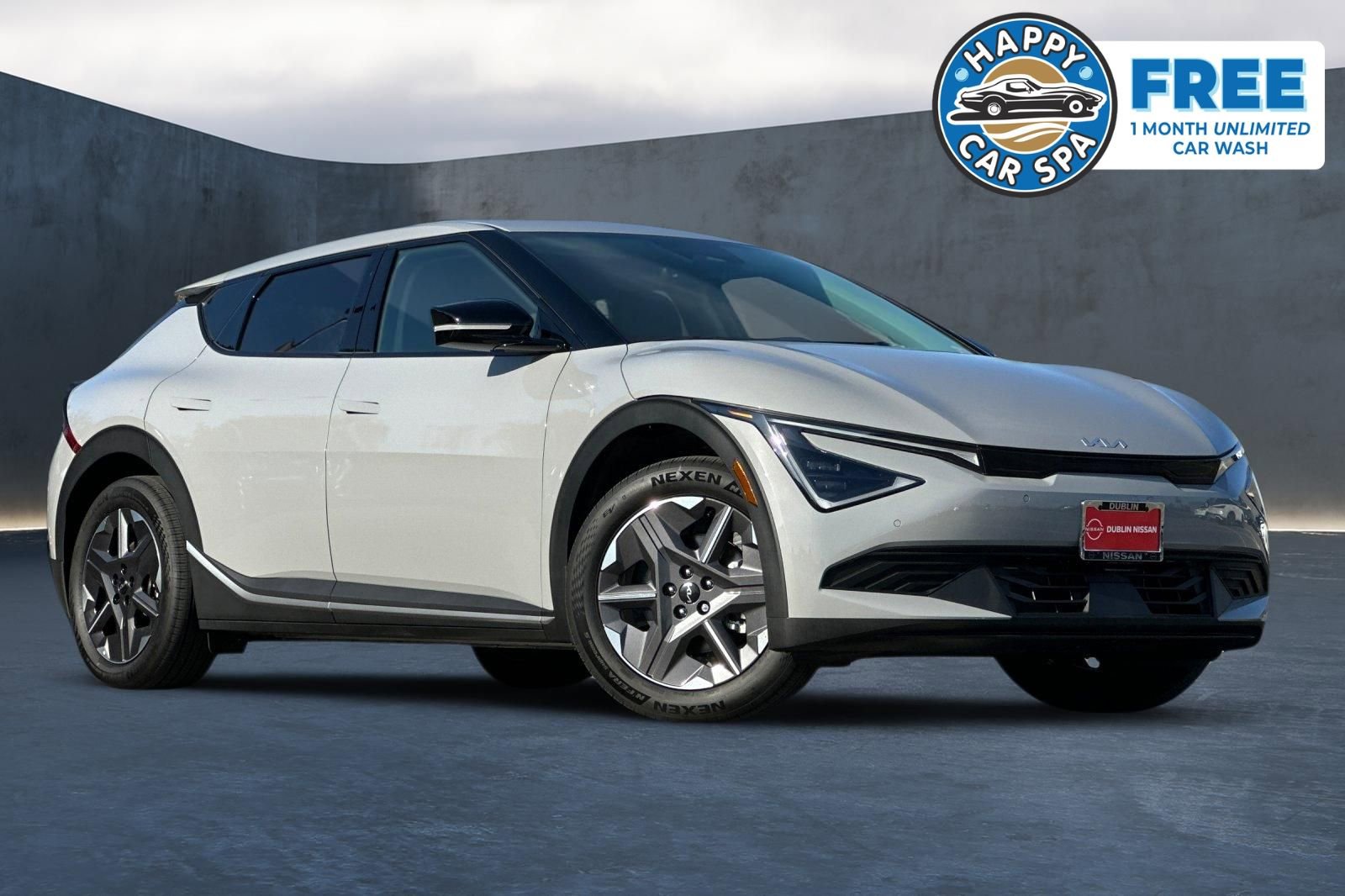 Used 2025 Kia EV6 Light image 1