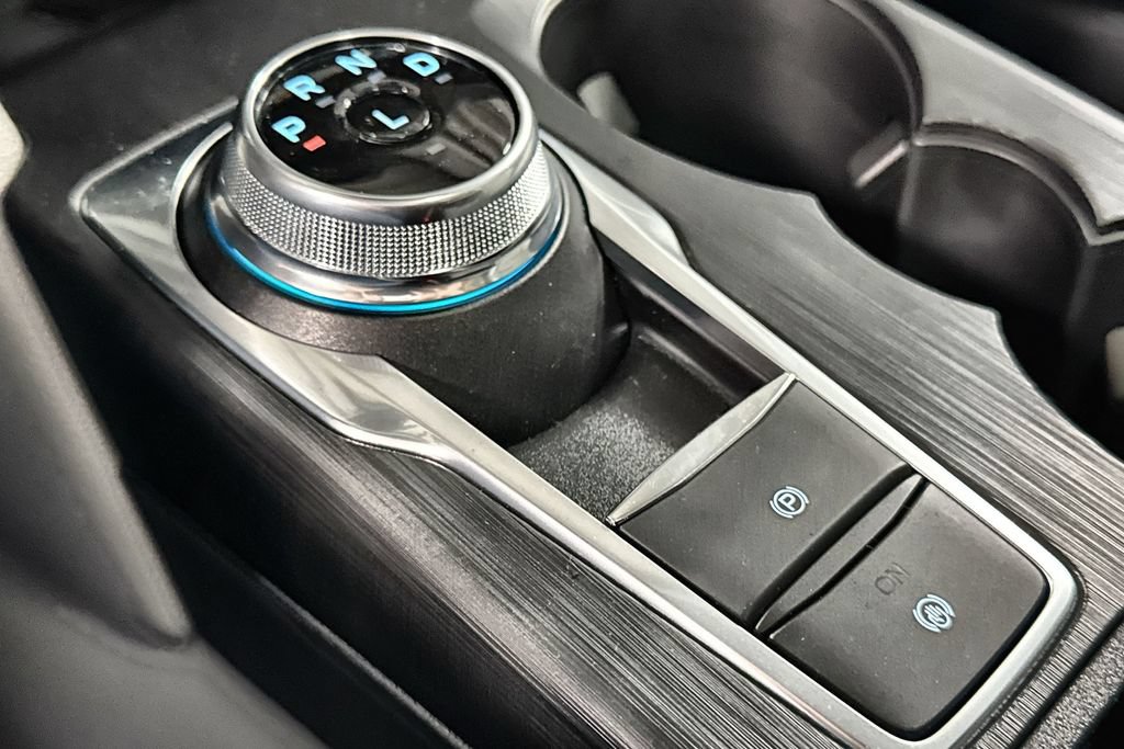 New 2025 Ford Escape SE FWD image 24