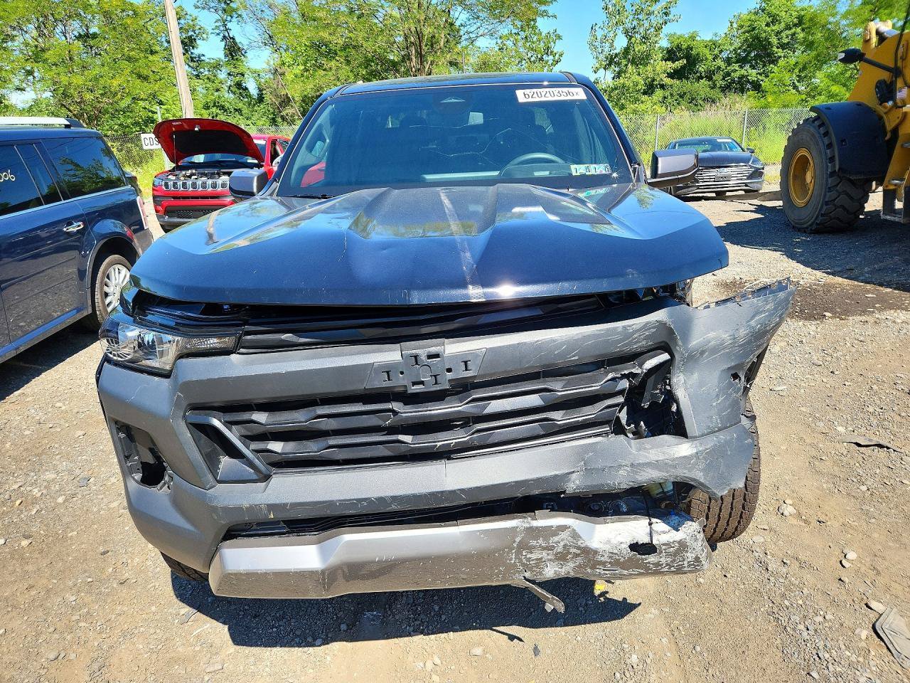 Used 2025 Chevrolet Colorado Trail Boss AWD/4WD image 2