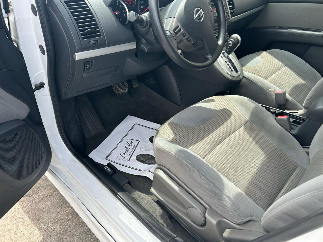 Used 2011 Nissan Sentra 2.0 SR FWD image 10