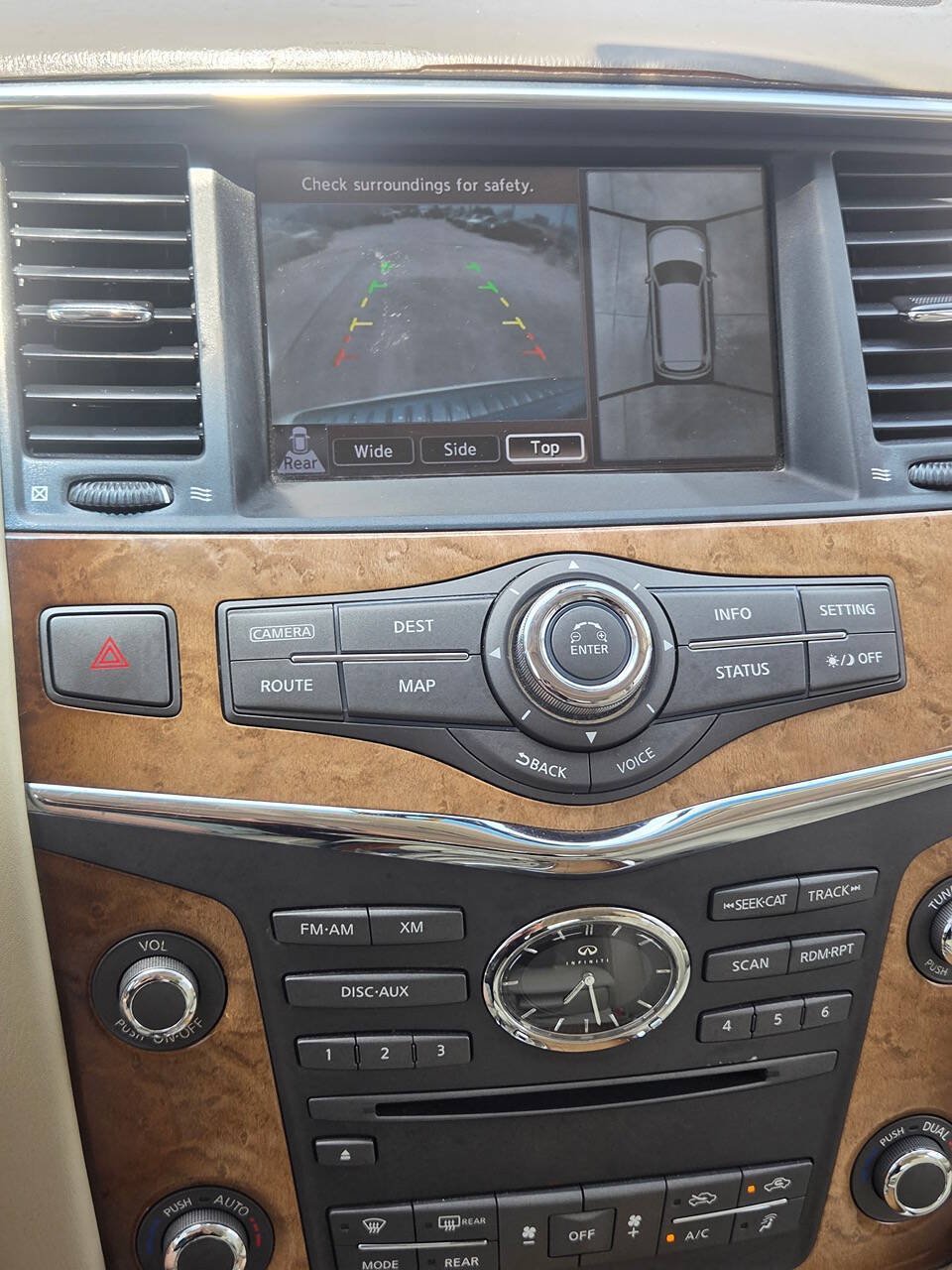Used 2011 INFINITI QX56 2WD image 10