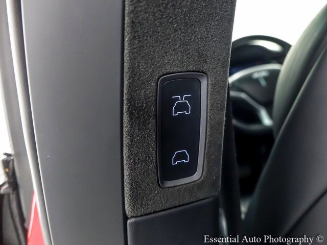 Used 2018 Tesla Model X 75D image 39