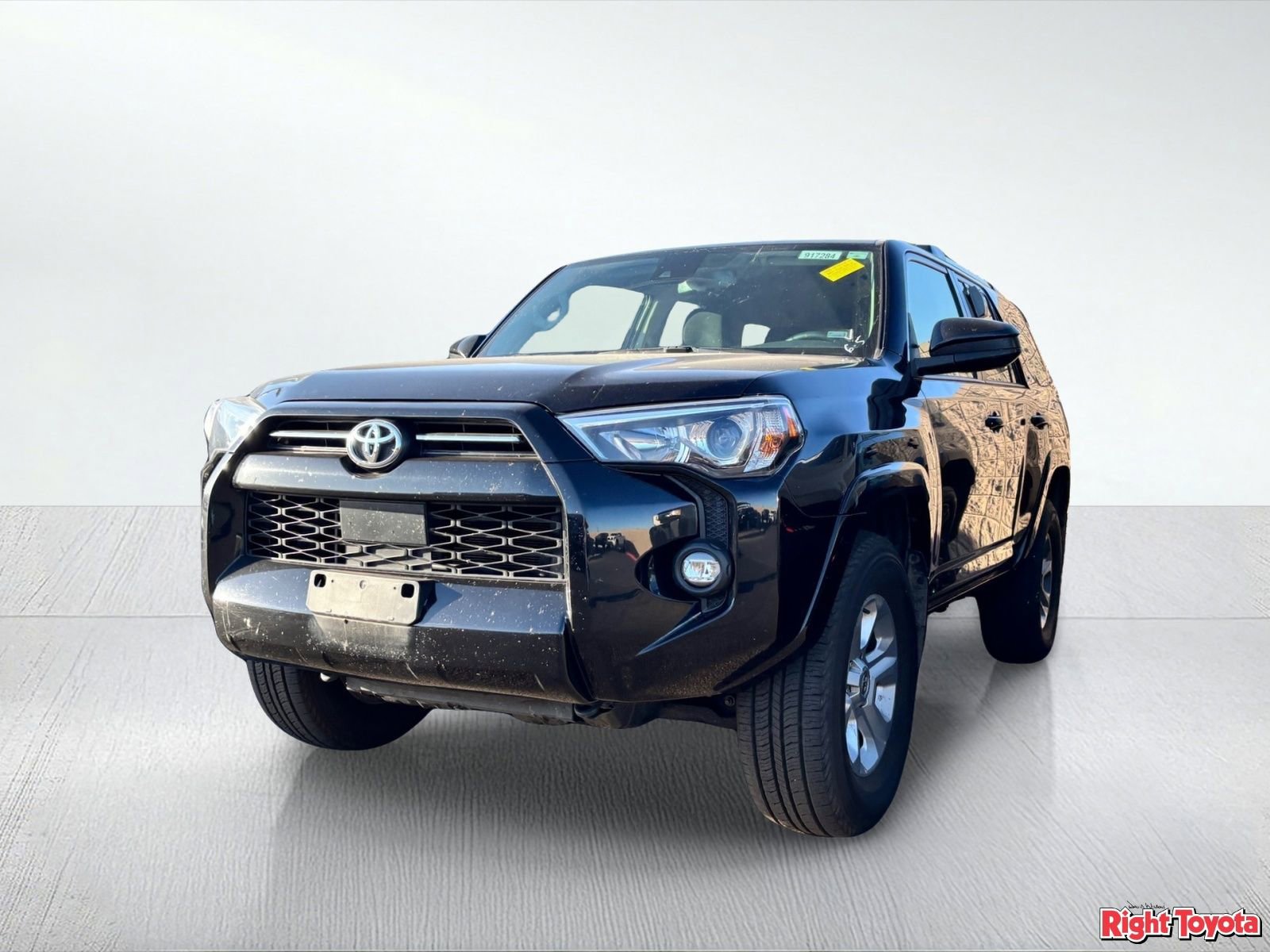 Used 2024 Toyota 4Runner SR5 AWD/4WD image 2