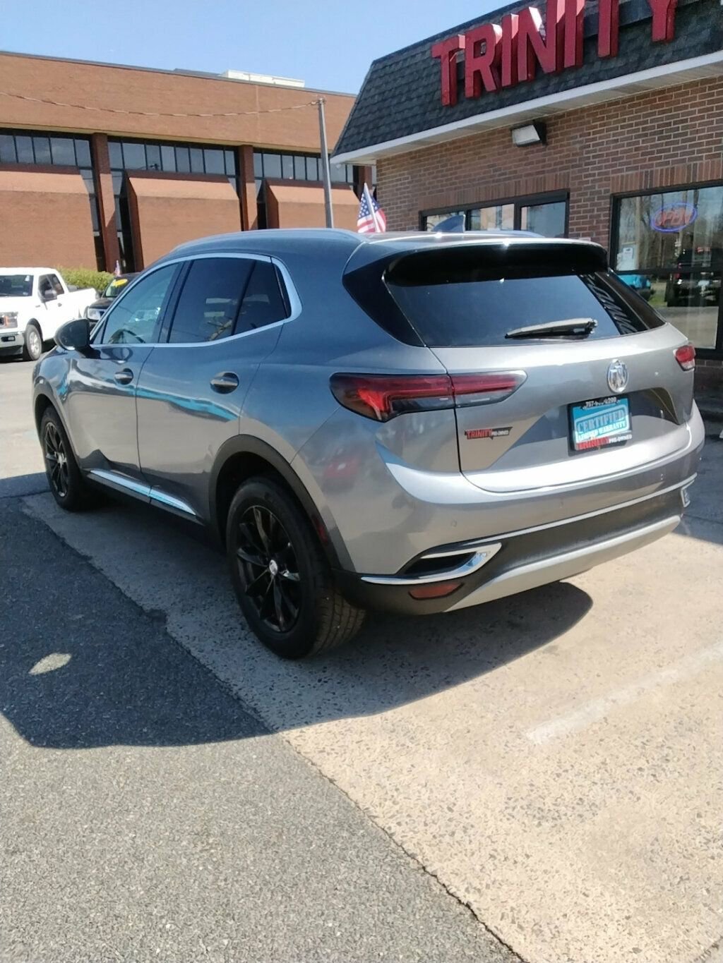 Used 2021 Buick Envision Preferred FWD image 2