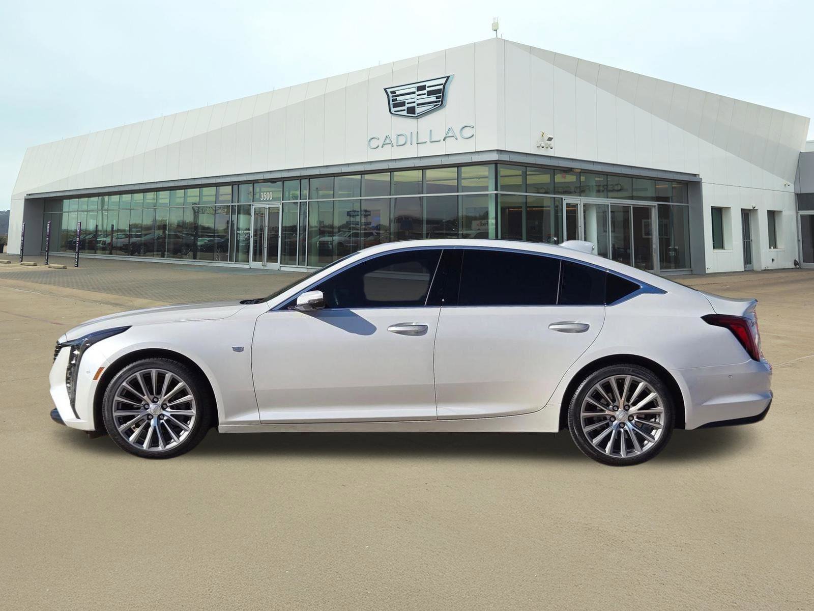 Used 2025 Cadillac CT5 Premium Luxury RWD image 3