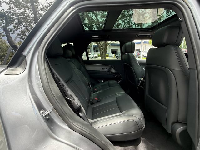 Used 2025 Land Rover Range Rover Sport SE AWD/4WD image 18