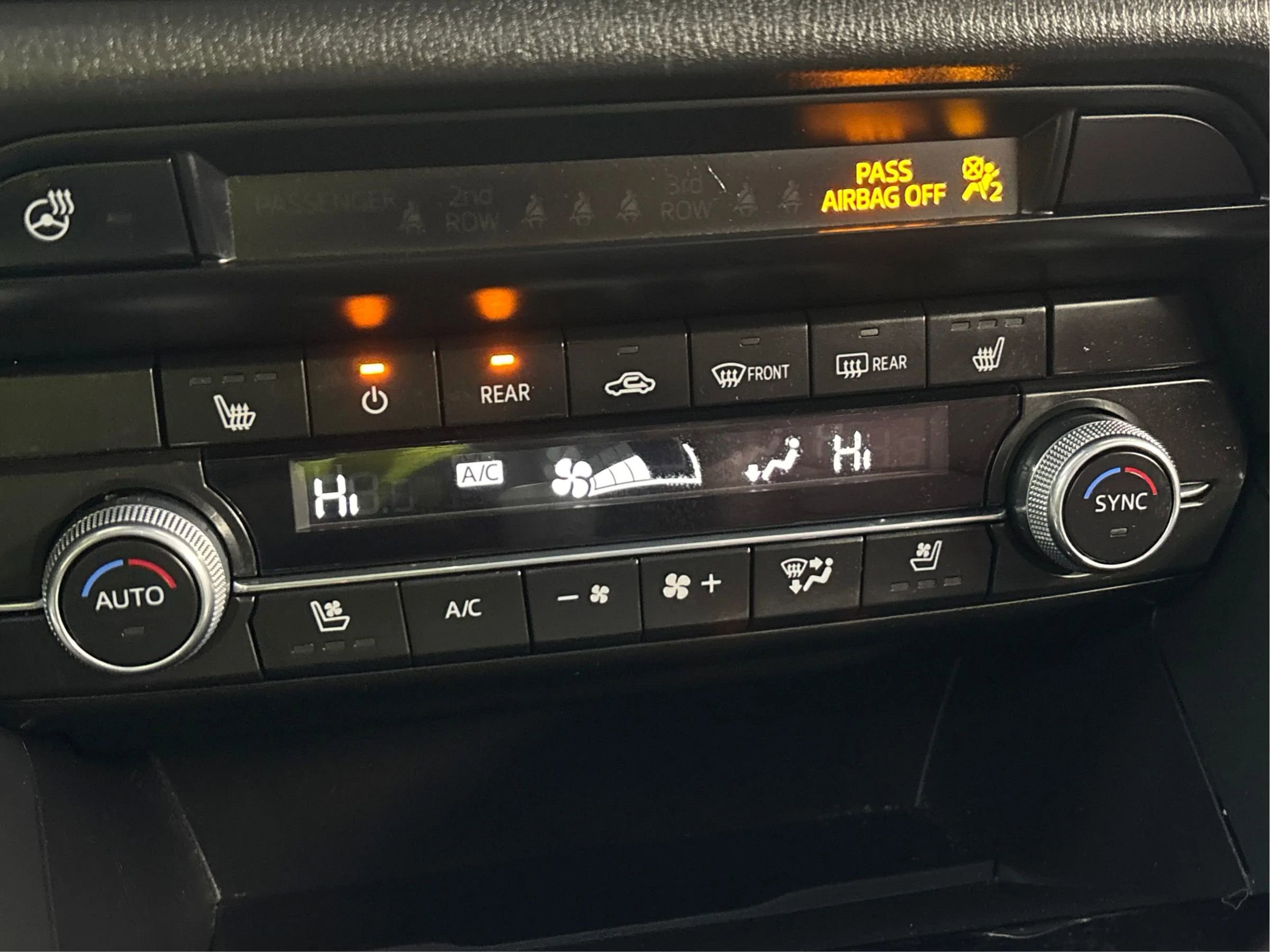 Used 2023 MAZDA CX-9 Carbon Edition image 39