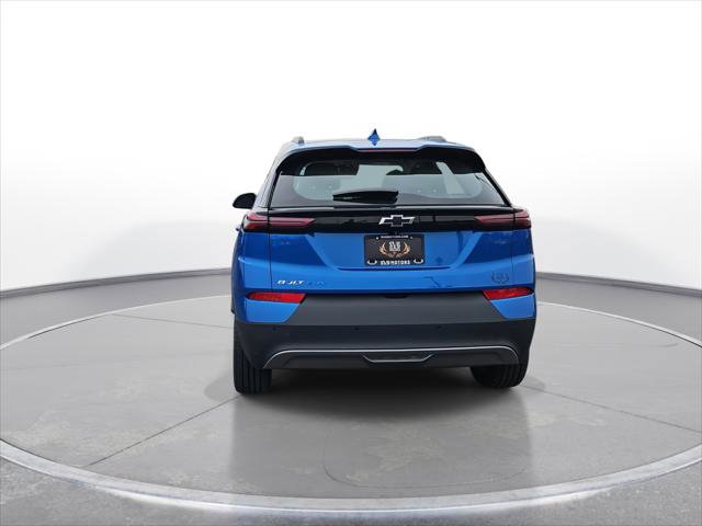 Used 2022 Chevrolet Bolt EUV Premier w/ Sun & Sound Package image 7