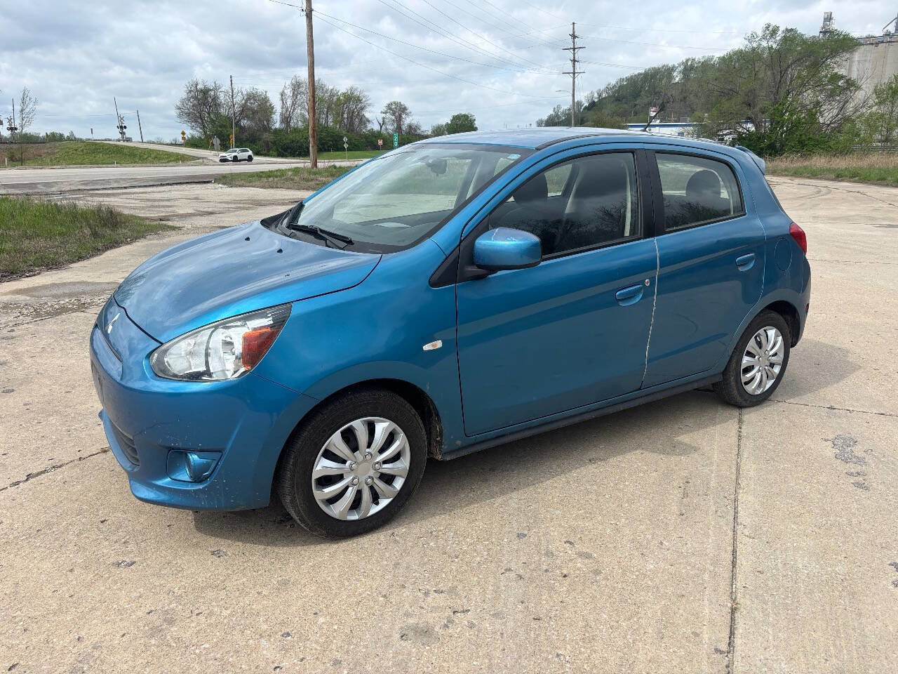 Used 2015 Mitsubishi Mirage DE FWD image 1