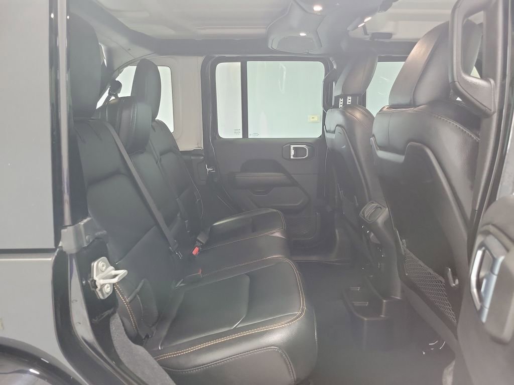 Used 2024 Jeep Wrangler Sahara w/ Safety Group image 10