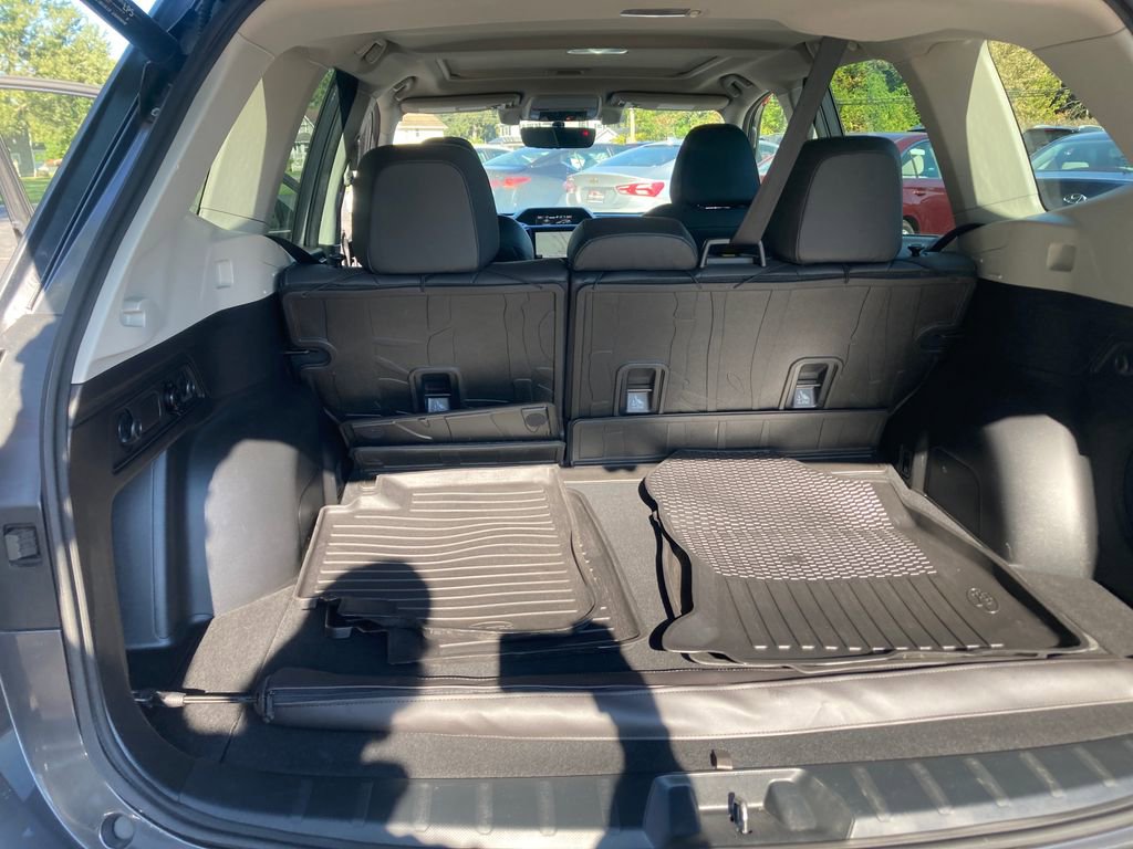 Used 2021 Subaru Forester Limited w/ Popular Package #3 image 27