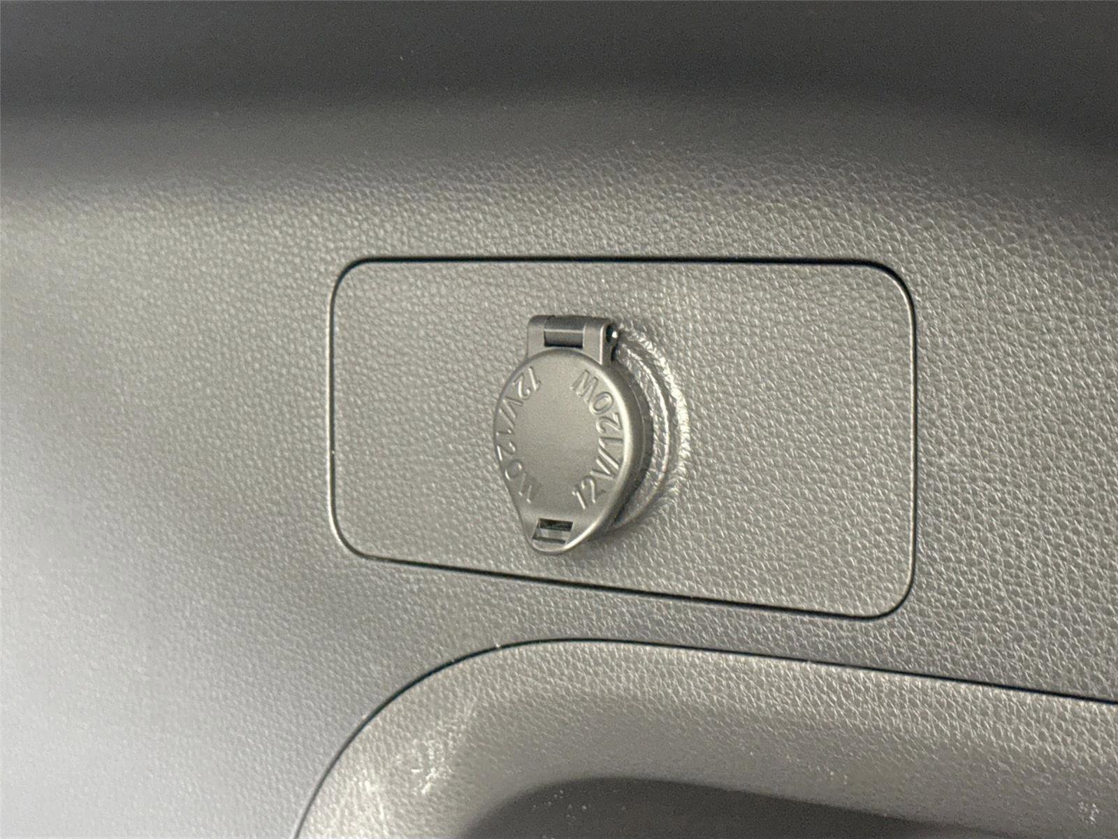 Certified 2022 Toyota RAV4 SE image 37