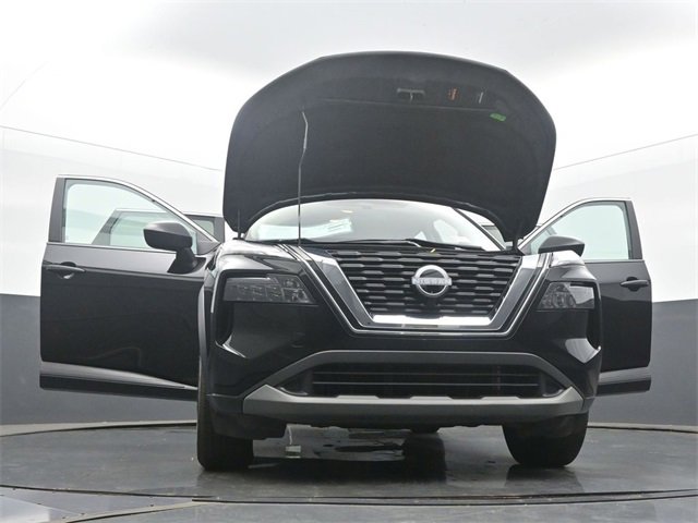 Used 2023 Nissan Rogue S image 58