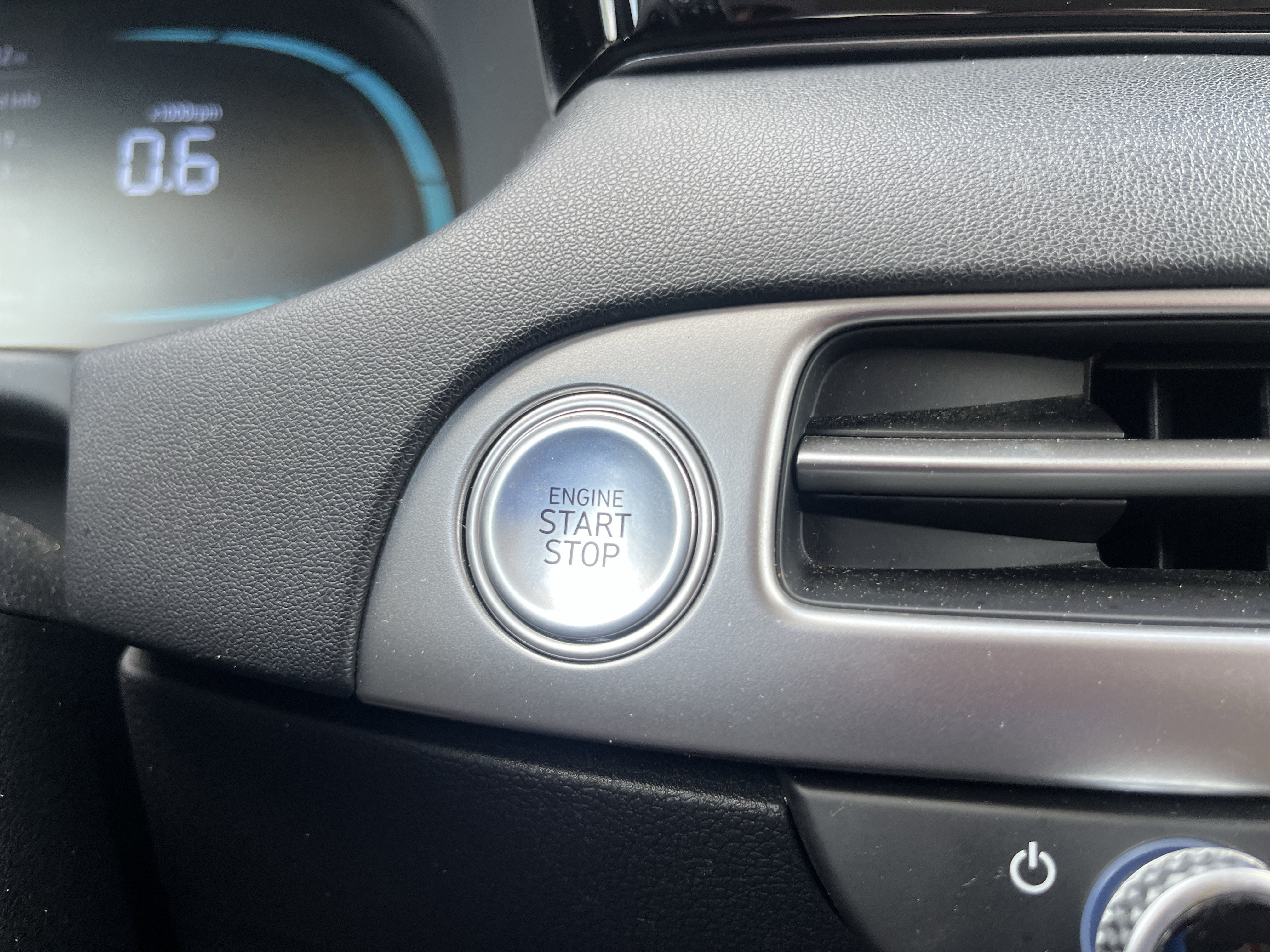 Used 2025 Hyundai Palisade SEL FWD image 23