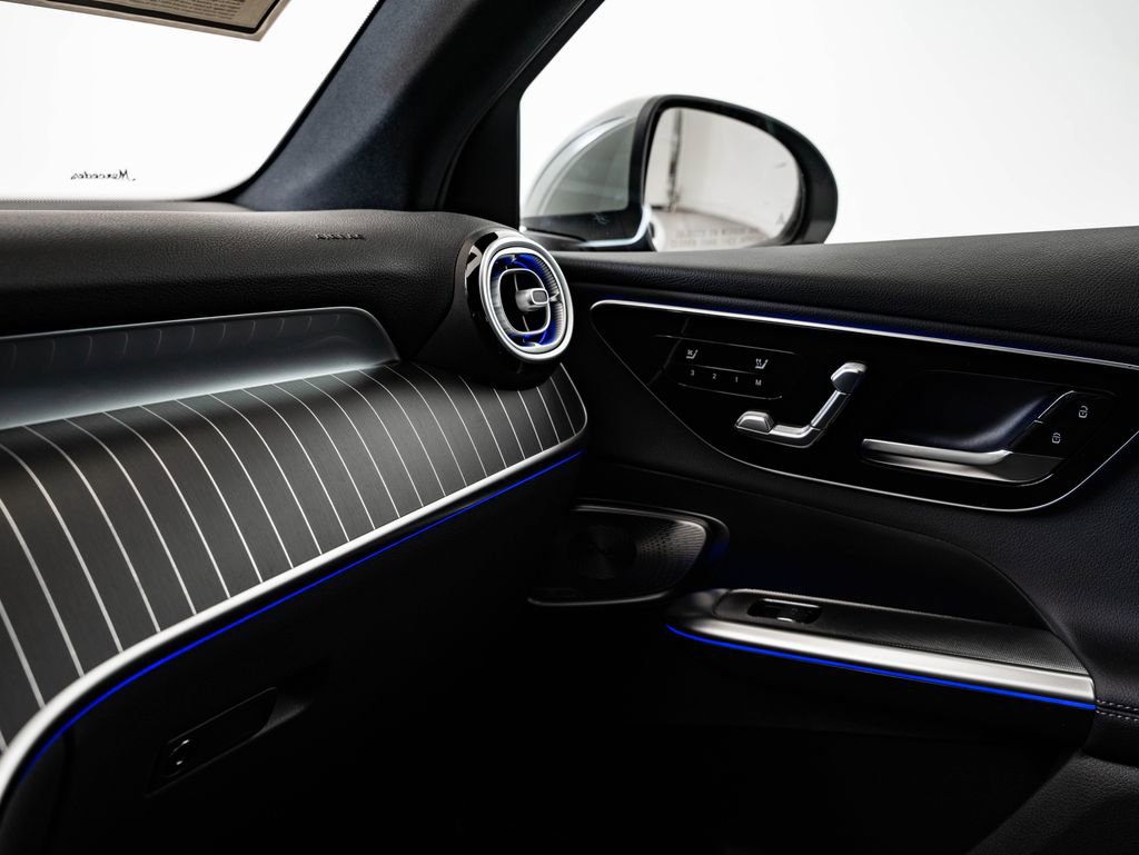 New 2026 Mercedes-Benz GLC 300 4MATIC image 41