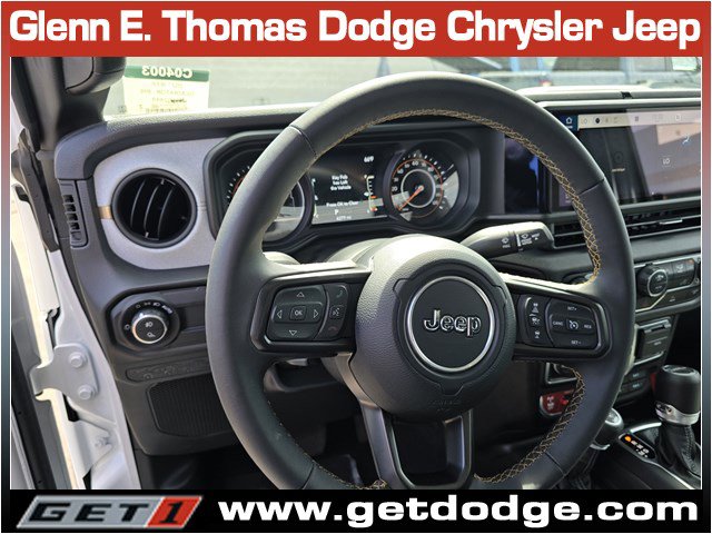 Certified 2025 Jeep Gladiator Willys image 16