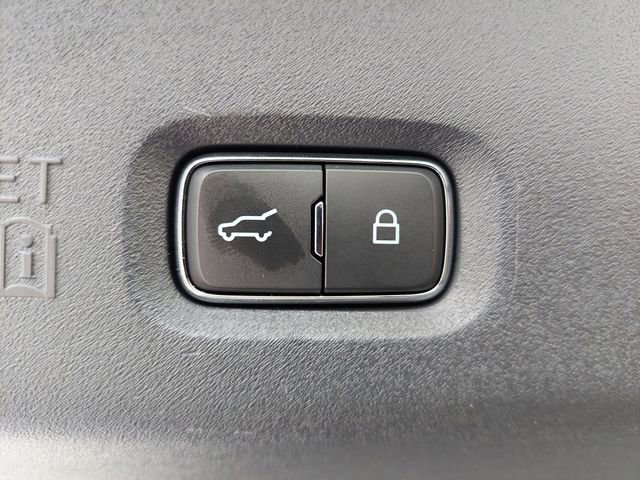 Used 2025 Ford Expedition Max Active AWD/4WD image 36