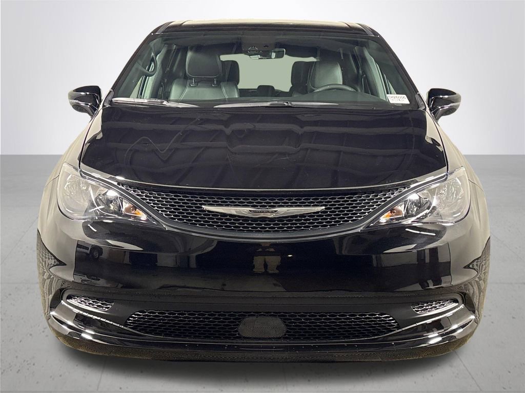 New 2026 Chrysler Voyager LX FWD image 3