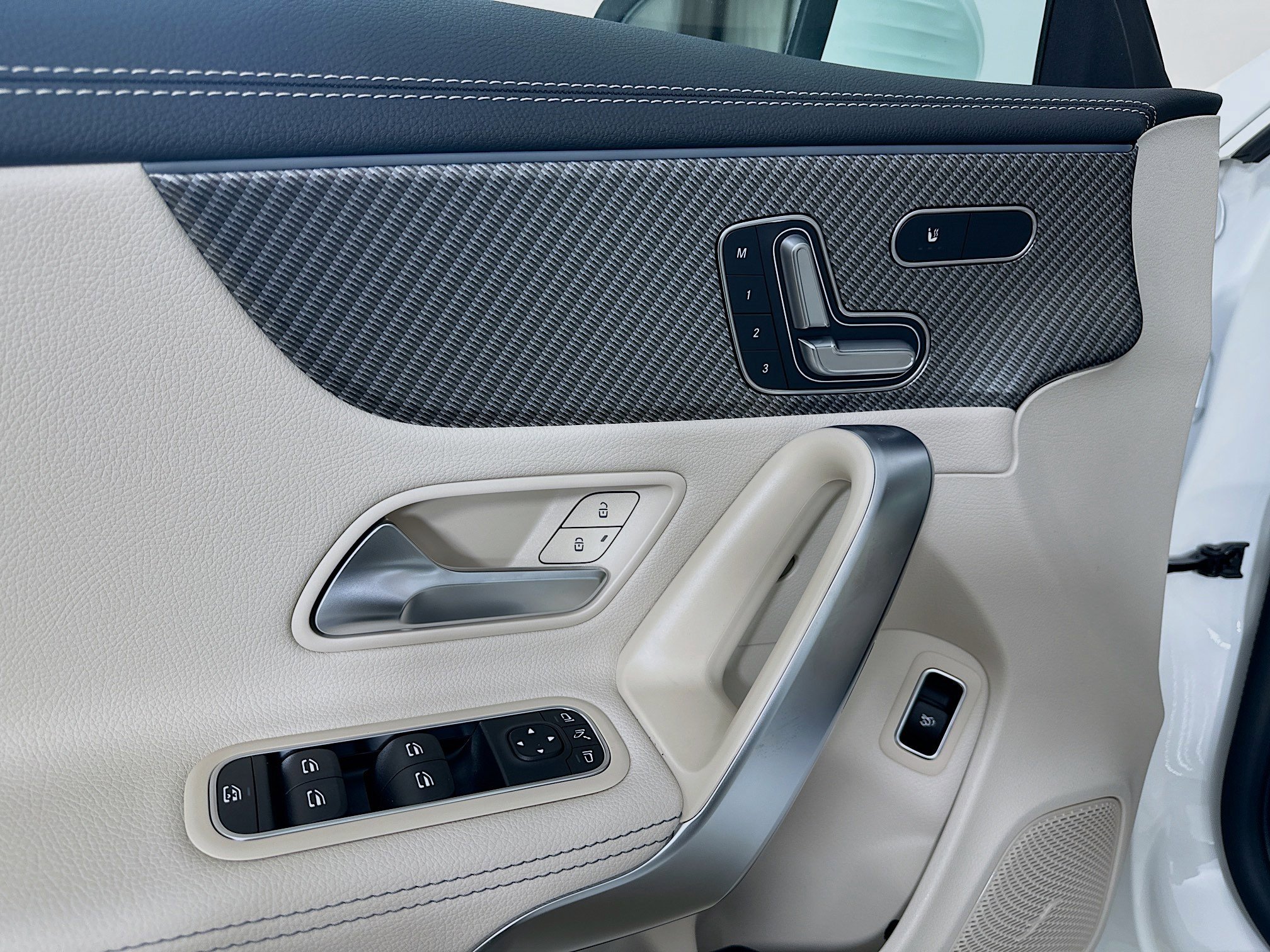 Certified 2025 Mercedes-Benz CLA 250 4MATIC image 22