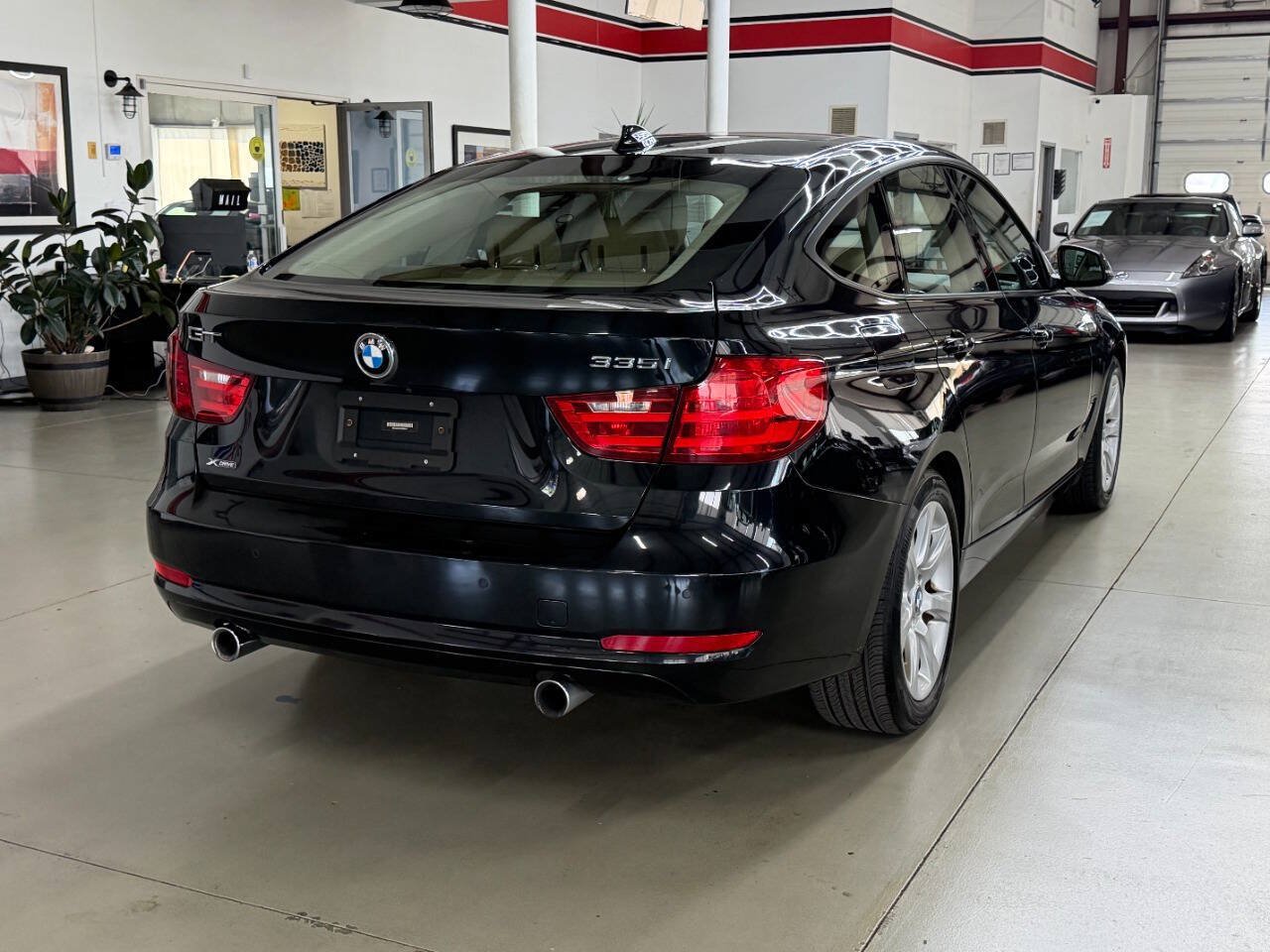 Used 2015 BMW 335i Gran Turismo xDrive AWD/4WD image 2