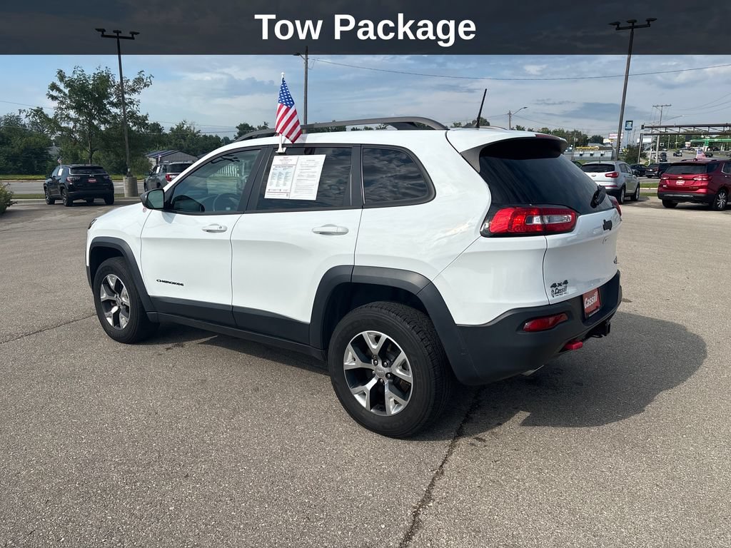 Used 2016 Jeep Cherokee Trailhawk w/ Leather Interior Group AWD/4WD image 3